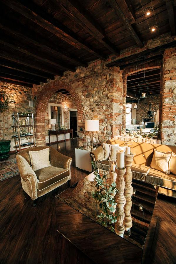 Borgo Il Mezzanino Séjour à la ferme Salò